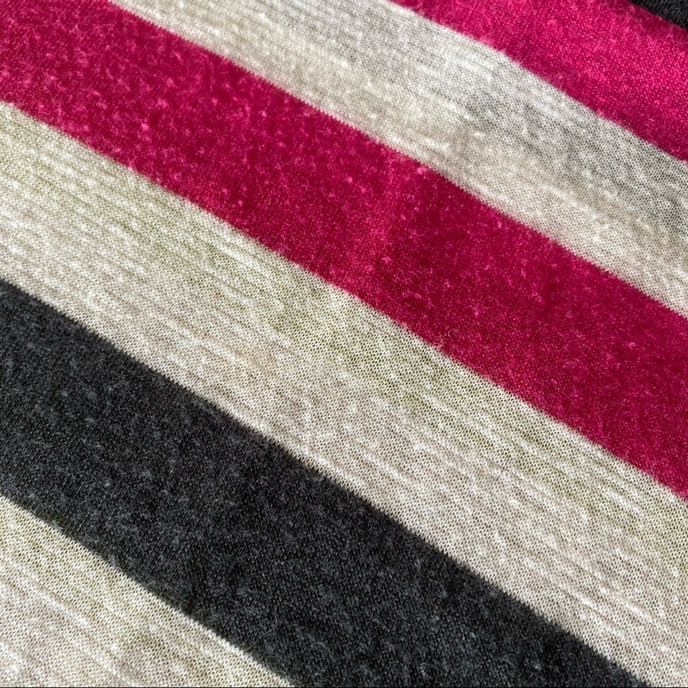 Striped thin sheer tee - Picture 9 of 15